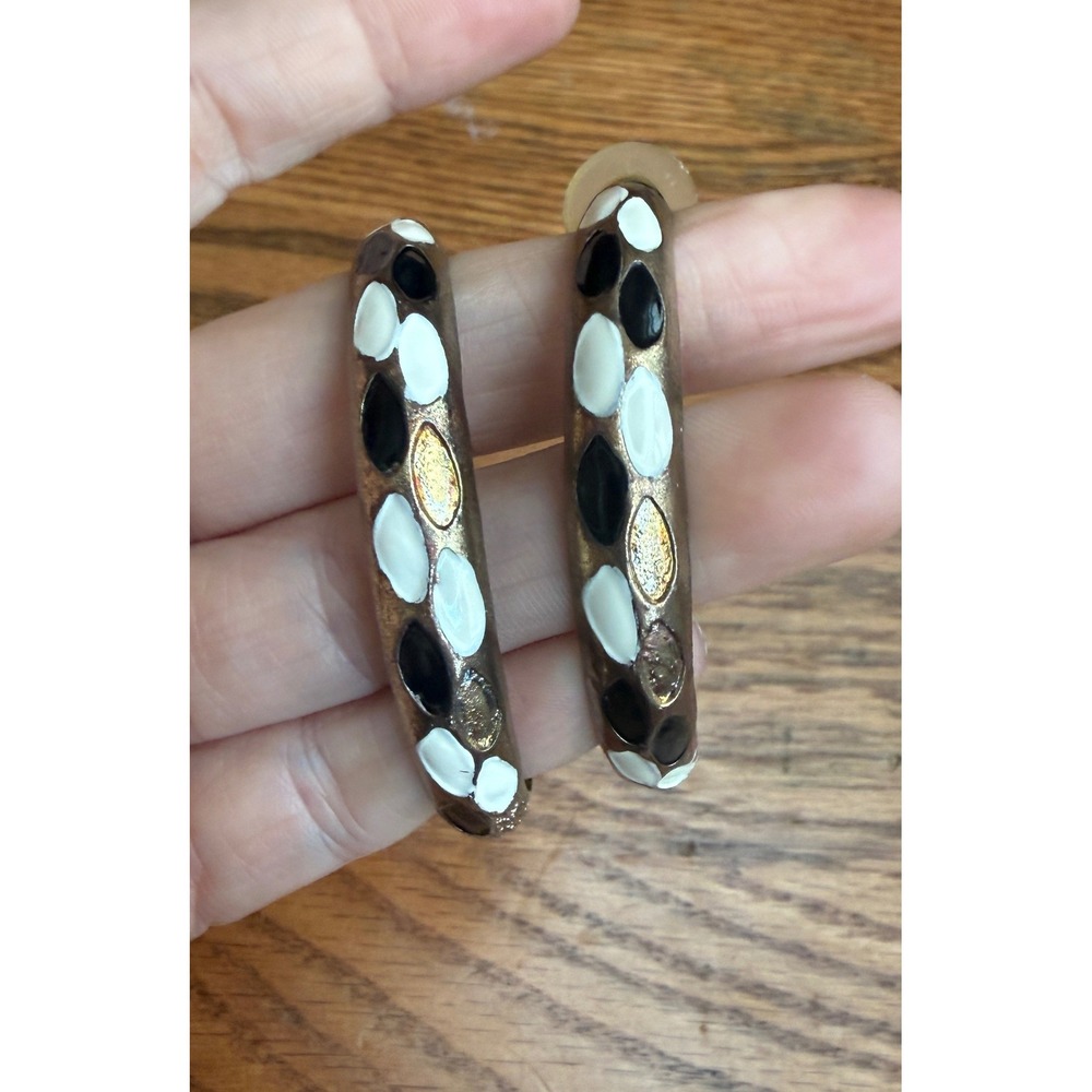 Vintage Gold Tone Black White Enamel Chunky Hoop Statement Earrings 2 Inch